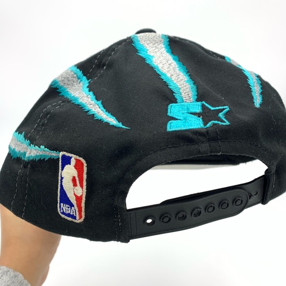 90 Vintage Vancouver Grizzlies Starter Snapback